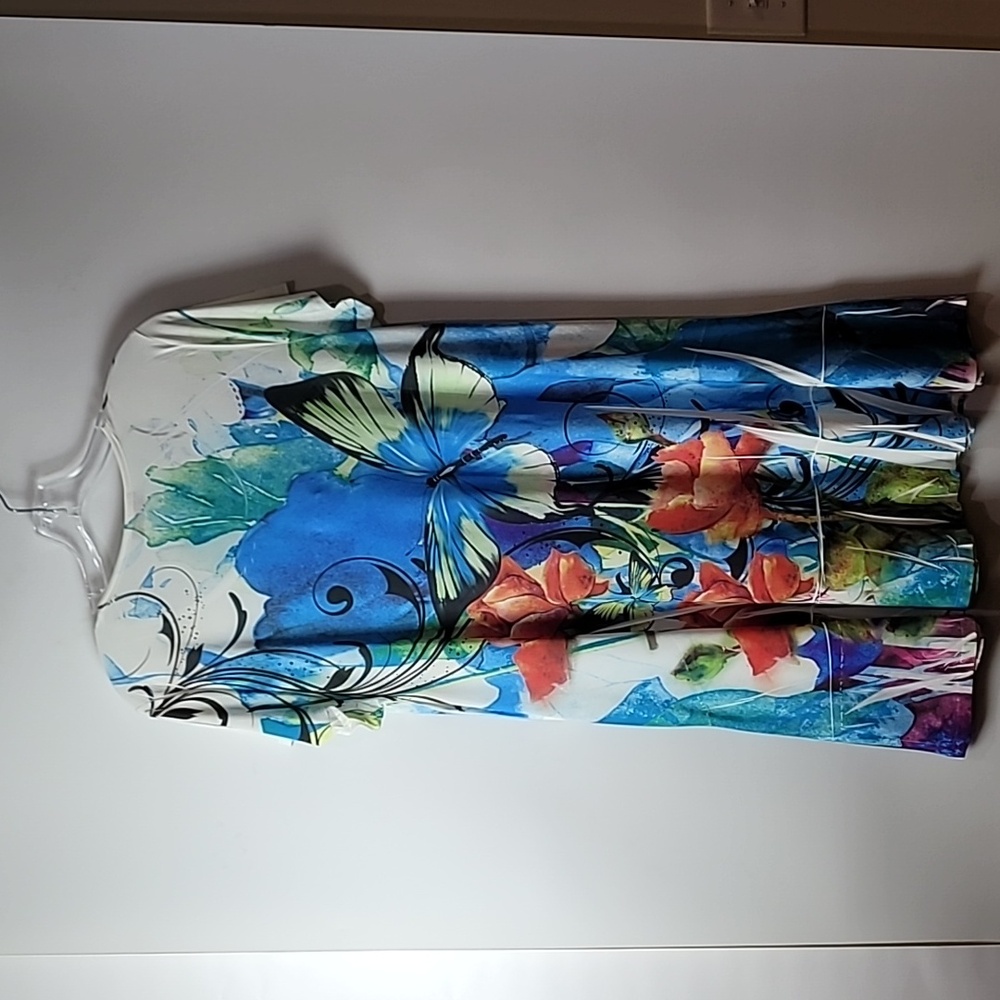 Reina Butterfly Floral Travel Dress! W/POCKETS - Picture 11 of 13